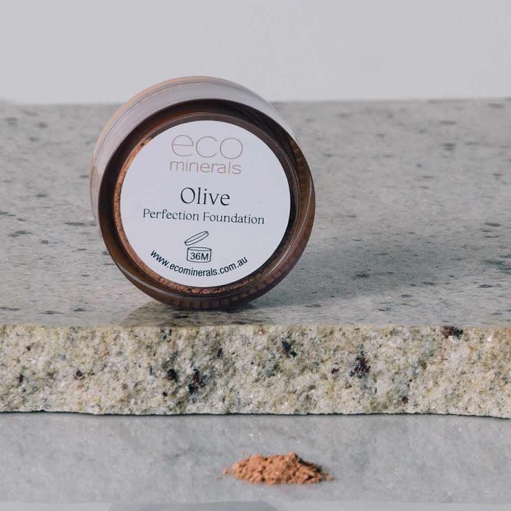 Eco minerals foundation 5g REFILL sachet - flawless olive - Image 3
